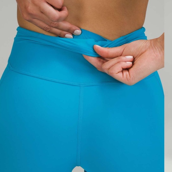 Lululemon Base Pace High-Rise Crop 23"
Turquoise Tide - Picture 5 of 9